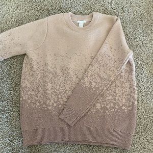 H&M Soft Pink color with glitter design all the way around.Very comfortable